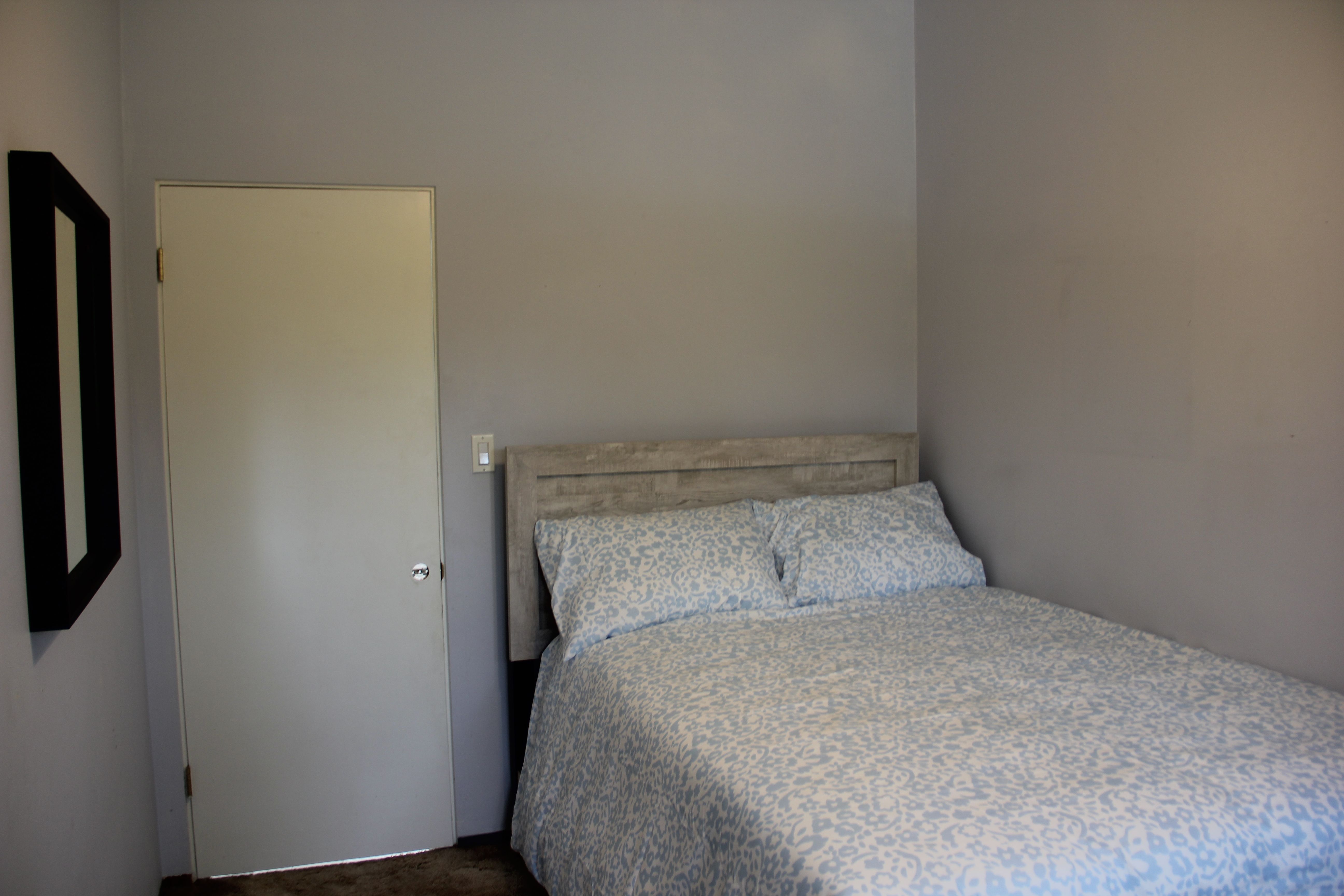Affordable Private Room 3 for Students in Burquitlam near SkyTrain